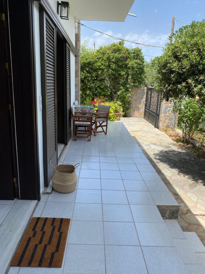 VarnavasEratous Seaside House公寓 外观 照片