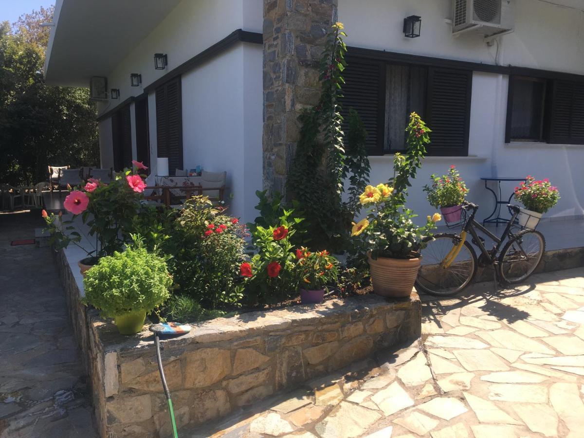 VarnavasEratous Seaside House公寓 外观 照片