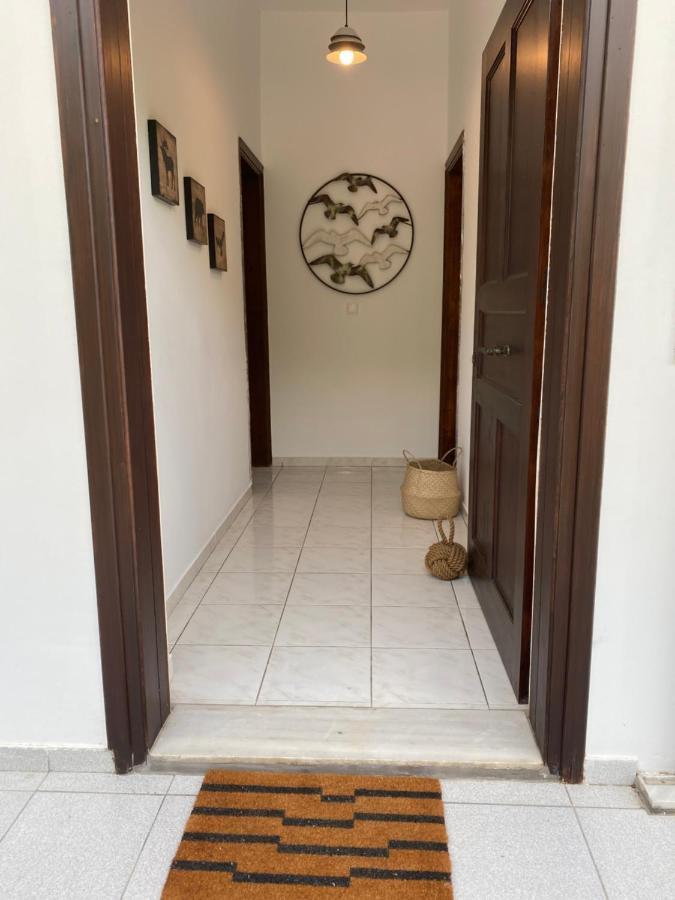 VarnavasEratous Seaside House公寓 外观 照片
